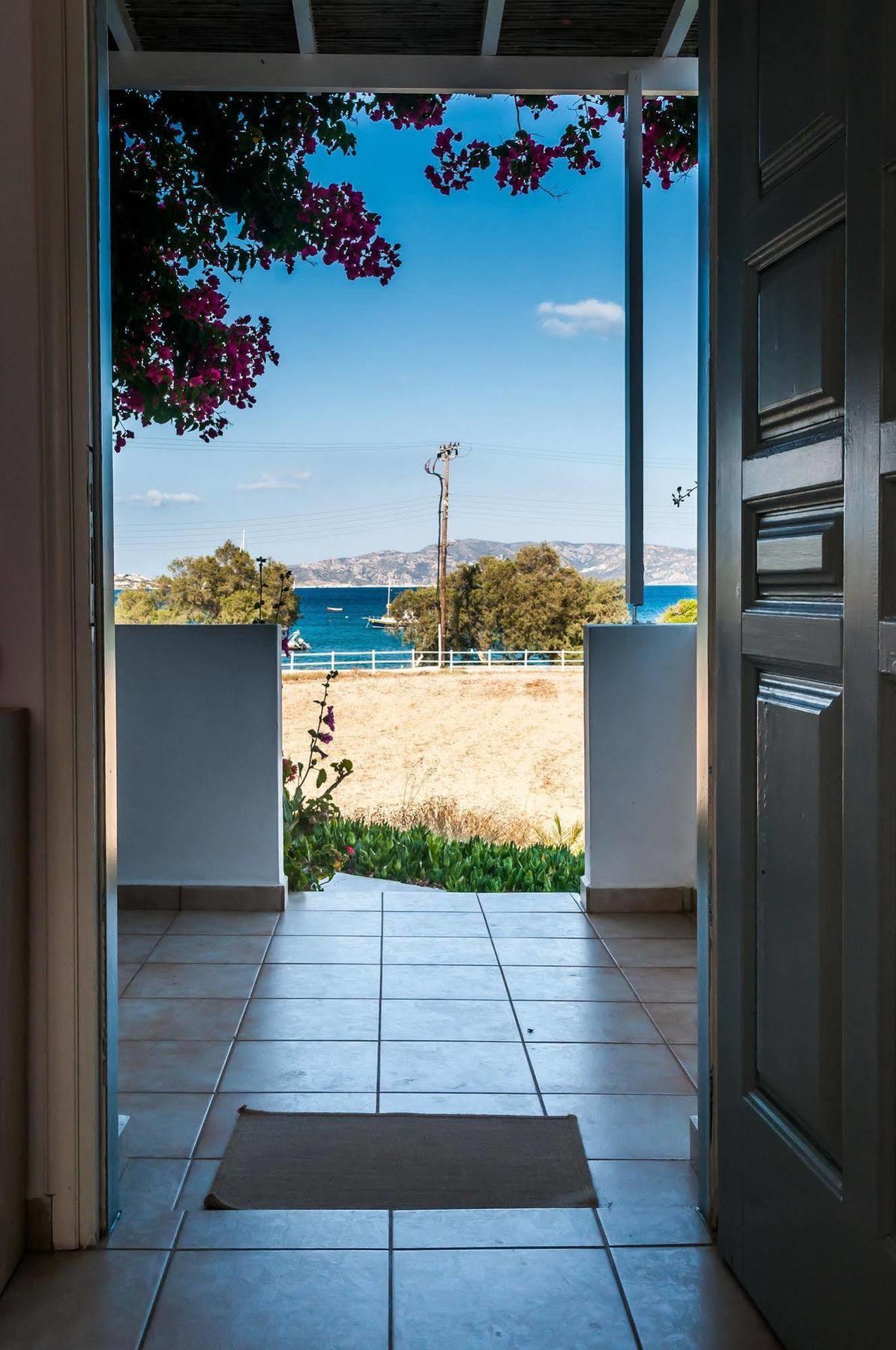 Pente Elies Milos Pollonia Dış mekan fotoğraf